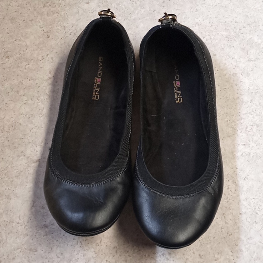 Bandolino Women's size 7 Black flat